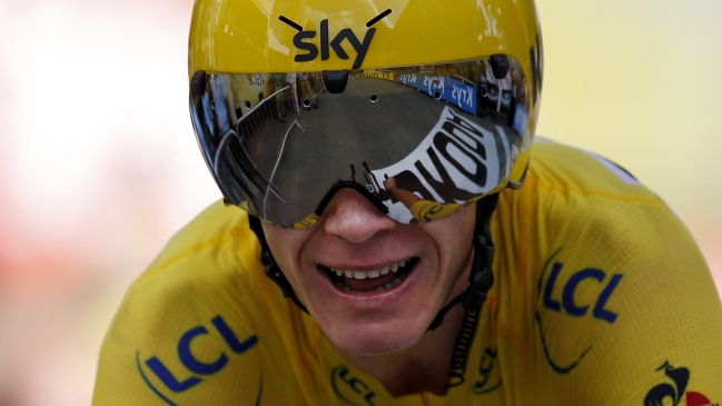 Chris Froome se impuso en la cronoescalada del Tour de Francia y afianzó el maillot amarillo
