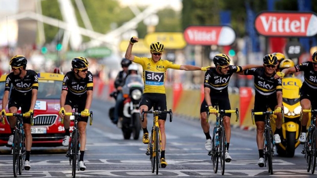 Chris Froome iluminó París con su tercer Tour de Francia