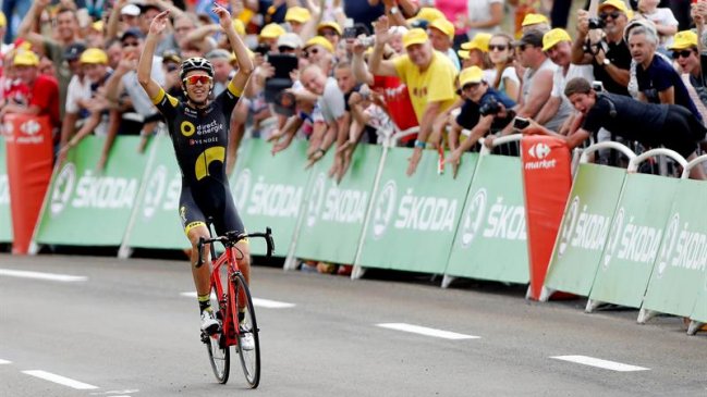 Calmejane protagonizó una espectacular escapada y ganó la octava etapa del Tour de Francia