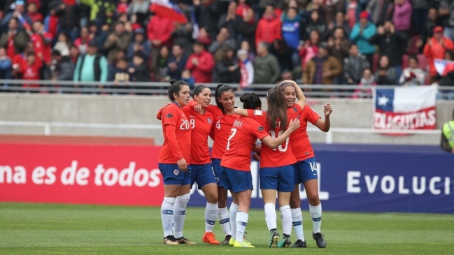 La Roja femenina se enfrenta en amistoso con Costa Rica en Rancagua