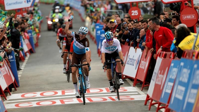 Jesús Herrada se adueñó del liderato de la Vuelta a España