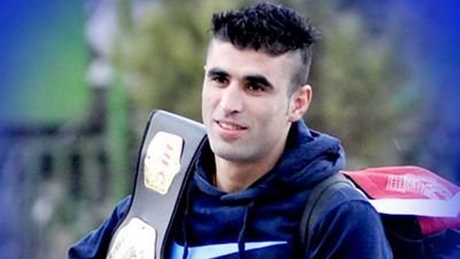 Campeón afgano de MMA resultó con heridas graves tras ser apuñalado