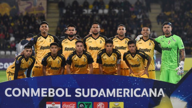 Coquimbo sale a buscar el liderato de la Sudamericana ante Racing