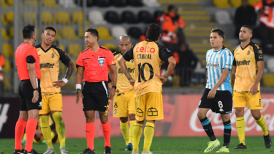 El polémico gol anulado a Coquimbo Unido en la derrota ante Racing en el "Sánchez Rumoroso"