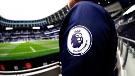 Dos futbolistas ingleses fueron detenidos acusados de presunta violación