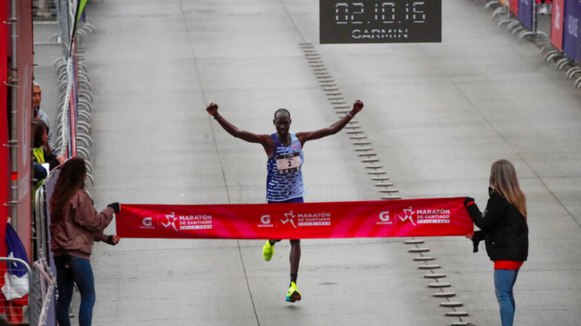 El Keniata Edwin Koech conquistó la Maratón de Santiago