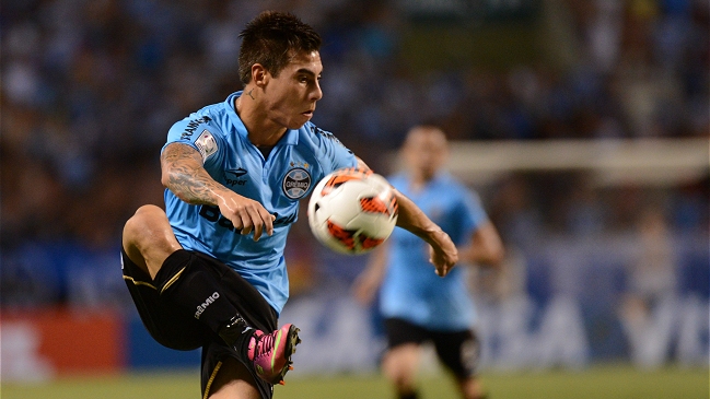 Eduardo Vargas asoma como titular para choque entre Gremio y Huachipato