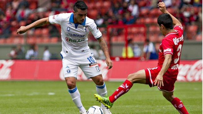 Esteban Paredes sufrió en cancha derrota de Querétaro ante Tijuana en México