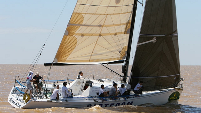 Yate chileno "Sirtecom" debutó en la Rolex Cup de Punta del Este