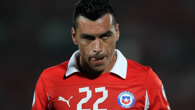 Molestia física dejó a Esteban Paredes fuera del once titular ante Costa Rica