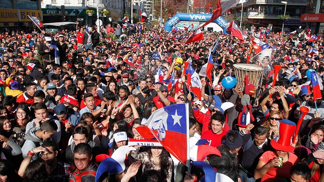 Uso de alcantarillados aumenta 95% en entretiempos de partidos de Chile