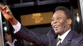 Pelé "evoluciona bien" y deja de recibir terapia intensiva