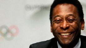 Pelé fue trasladado a unidad de terapia intermedia tras continuar su mejoría