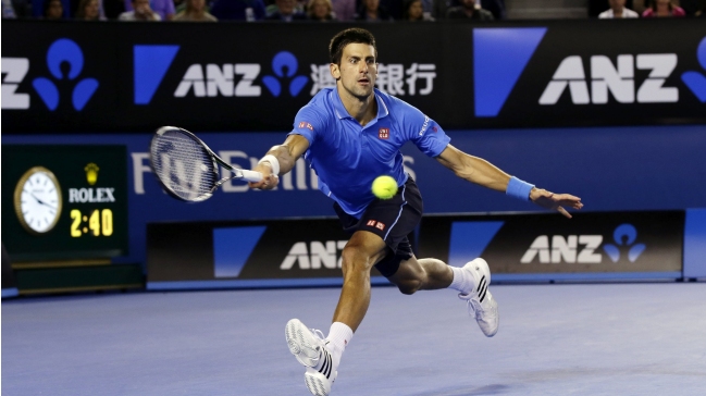 Djokovic liquidó a Wawrinka e irá por el título en Australia