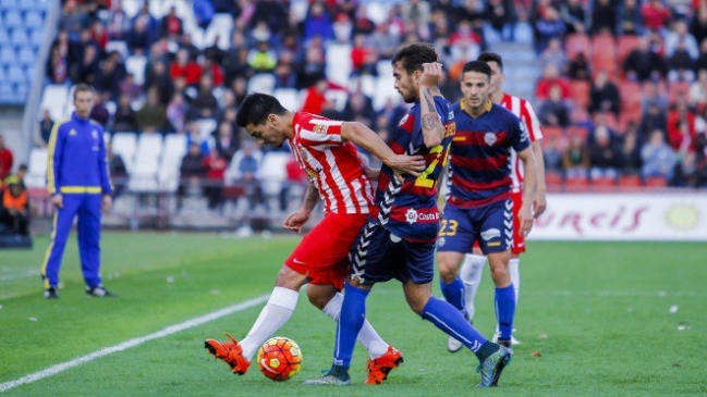 Almería de Lorenzo Reyes rescató un empate ante Mirandés