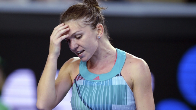 Simona Halep cayó inesperadamente ante la china Shuai Zhang en Australia