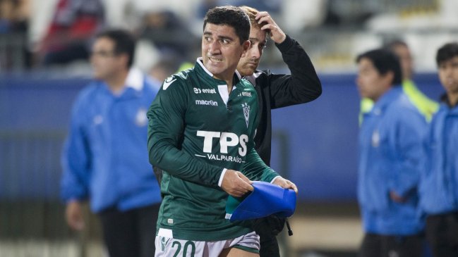 David Pizarro sufrió un desgarro y quedó fuera de la postemporada en S. Wanderers