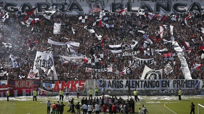 Barristas de Colo Colo hicieron llamado para realizar arengazo este sábado