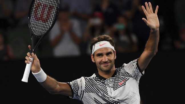 Roger Federer regresó al circuito con debut triunfal en el Abierto de Australia