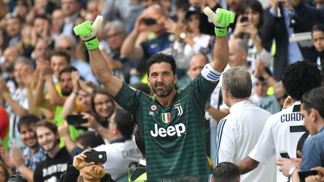 Mancini habló sobre la posibilidad de que Buffon vuelva a ser convocado a la selección de Italia