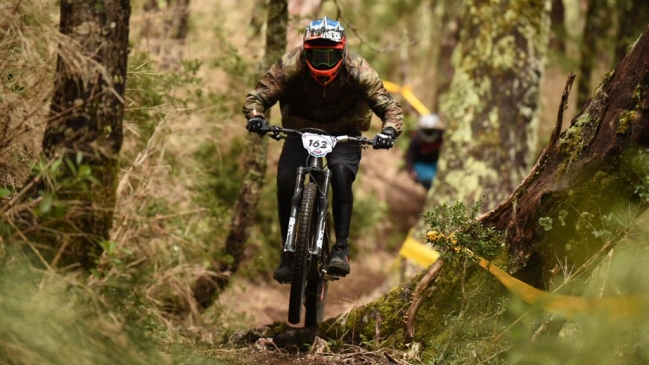 Bretas y Espiñeira triunfaron en penúltima fecha del Montenbaik Enduro