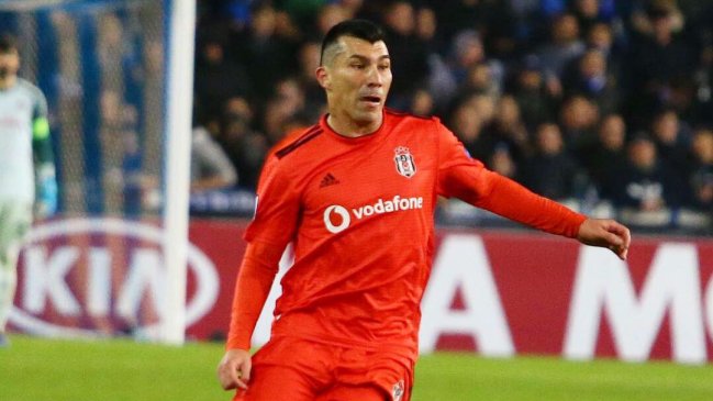 Besiktas se abrió a negociar con el West Ham de Pellegrini por Gary Medel