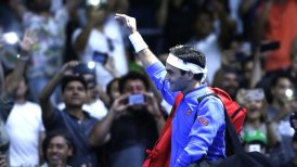 Selección chilena obsequió una especial camiseta a Roger Federer