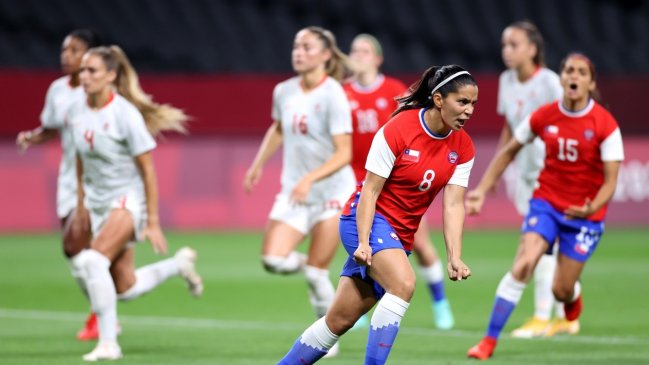 Karen Araya hizo historia al anotar el primer gol de La Roja Femenina en Juegos Olímpicos