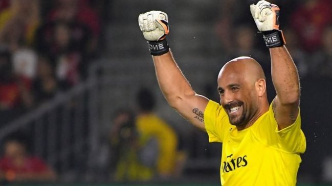 Pepe Reina regresa a Villarreal 17 años después