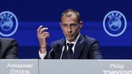 Reelecto presidente de UEFA fue acusado de mentir en su currículum