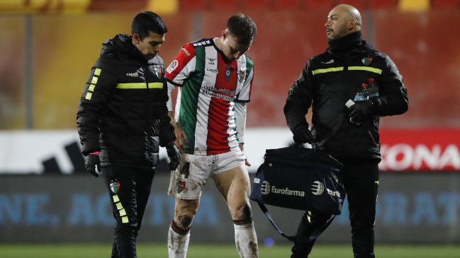 Bruno Barticciotto se retiró lesionado del partido entre Palestino y U. de Chile