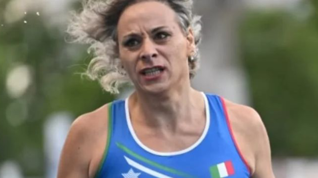 Organizaciones de mujeres piden impugnar prueba en que ganó atleta trans