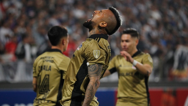 Arturo Vidal rescató un empate en Lima y dejó a Colo Colo con vida en la Libertadores