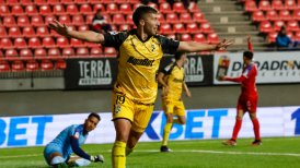 Coquimbo Unido hundió a Unión La Calera y acecha al puntero en el Campeonato Nacional