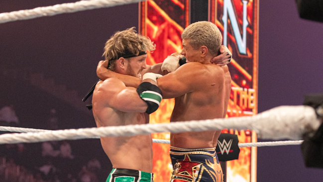 Logan Paul y Cody Rhodes deslumbraron en su lucha en WWE King and Queen of The Ring