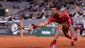 Novak Djokovic sigue recuperando ritmo y confianza en la arcilla en Roland Garros