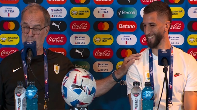 Copa América: El divertido momento de Marcelo Bielsa y Bentancur en conferencia de Uruguay