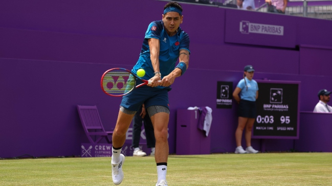 Tras un extenso partido que se jugó en dos días, Alejandro Tabilo avanzó a segunda ronda de Wimbledon