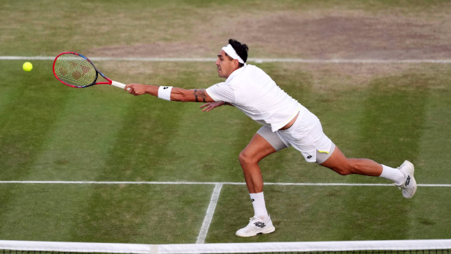 Alejandro Tabilo chocó con la muralla que impuso Taylor Fritz y se despide de Wimbledon