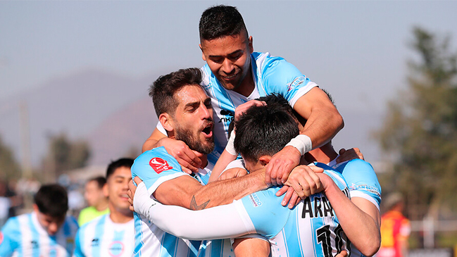 Tiene la misma vibra: Tomás Aránguiz anotó un gol a lo de David Beckham