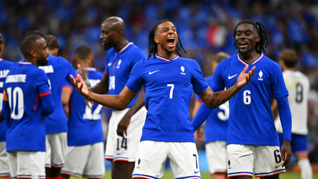 La anfitriona Francia arrancó con solidez su participación en el fútbol masculino de París 2024