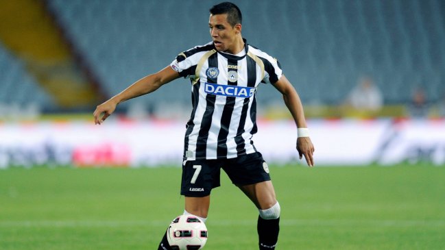 Ex DT de Alexis en Udinese se ilusiona con su vuelta: "Todavía puede marcar la diferencia"