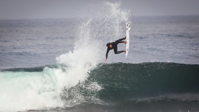 Surfista chileno estableció una nueva marca mundial y podría ser reconocido en los Récords Guinness