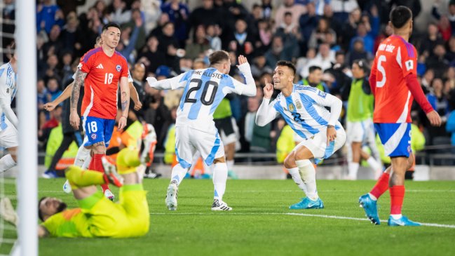 Juvenal Olmos responsabilizó a un jugador de la debacle de Chile ante Argentina