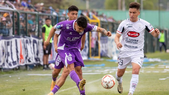 Melipilla y Deportes Concepción repartieron puntos y siguen luchando por el título en la Segunda División