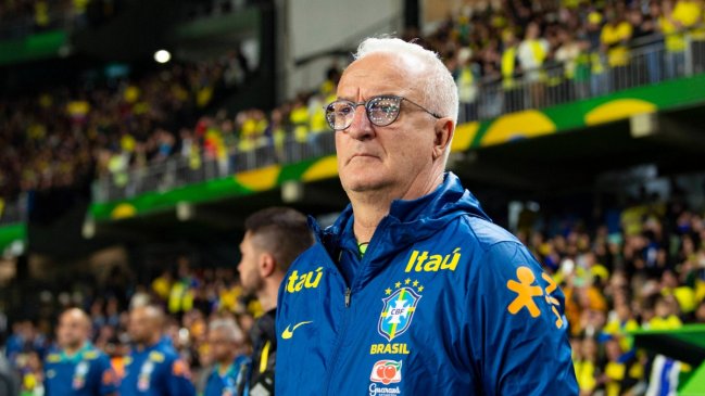 Brasil próximo rival de La Roja en Clasificatorias no lo pasa bien con Dorival