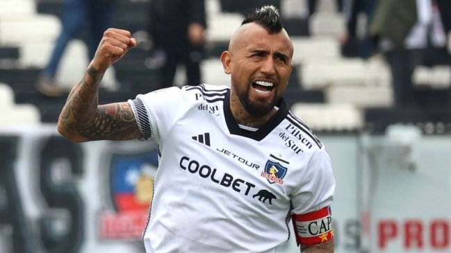 El grito del Guerrero: Vidal lideró celebración de Colo Colo en el camarín