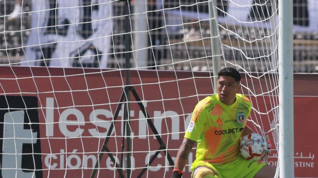 El INSÓLITO blooper entre Leonardo Gil y Brayan Cortés que castigó a Colo Colo ante Palestino