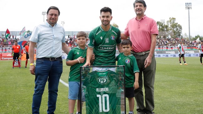 Audax Italiano dedicó emotivas palabras para despedir a Carlos Villanueva en su retiro del fútbol