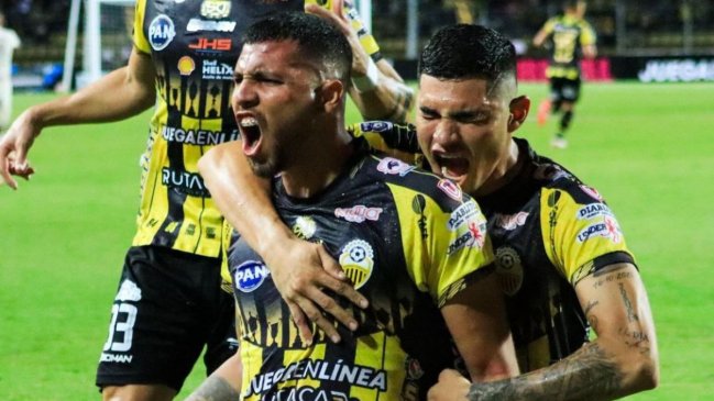 Deportivo Táchira se coronó campeón en Venezuela tras vencer a Carabobo